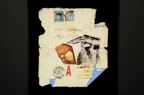 「A」の赤い文字のあるコンポジション